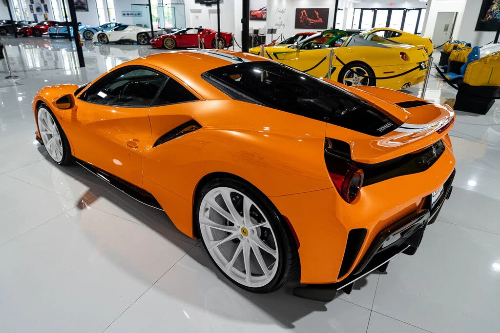 2020 Ferrari 488 Pista - Image 5 of 31