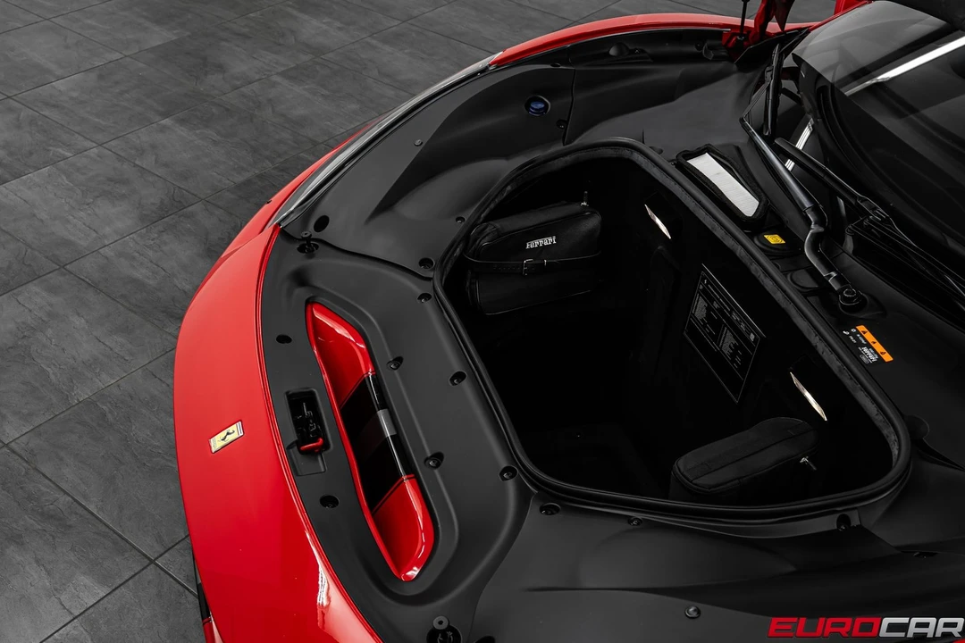 2020 Ferrari 488 Pista - Image 10 of 31