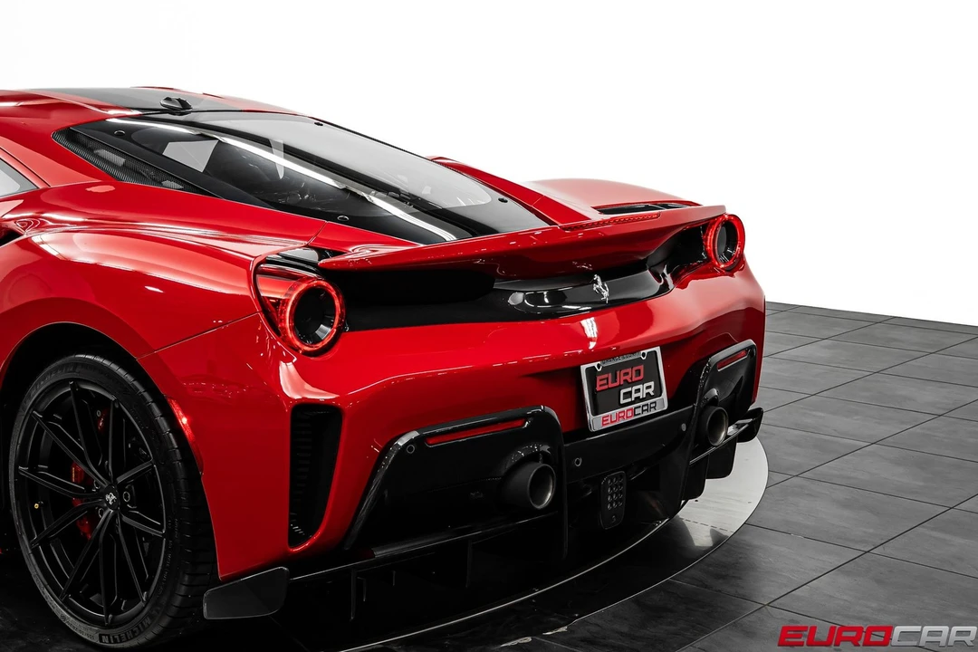2020 Ferrari 488 Pista - Image 23 of 31