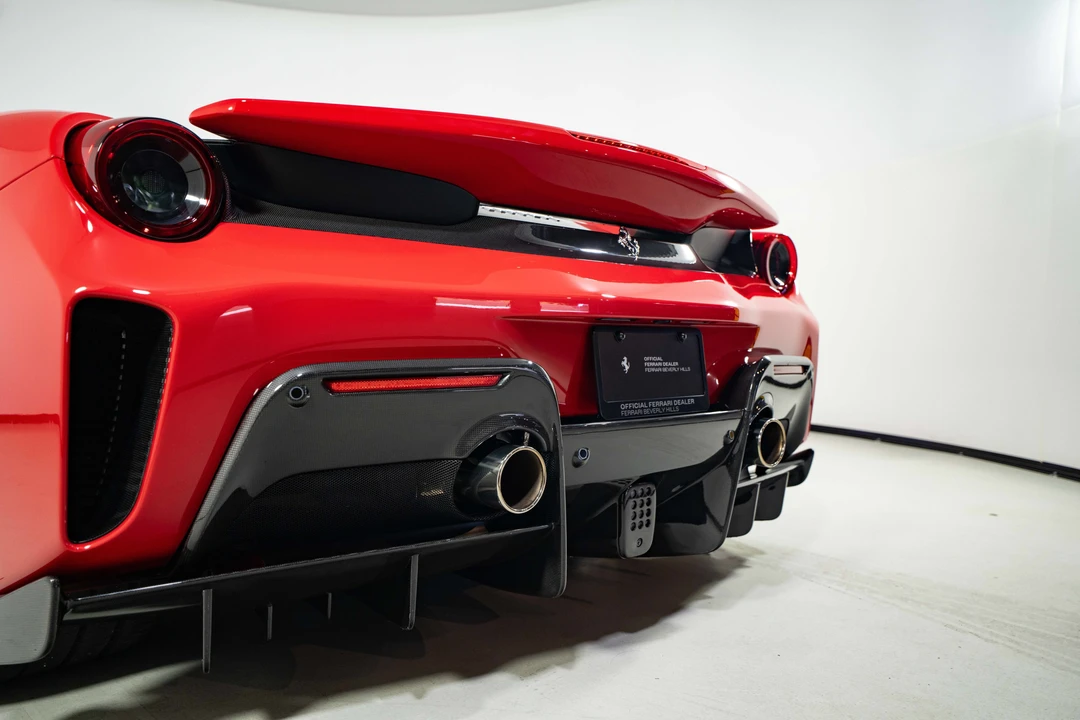 2020 Ferrari 488 Pista - Image 27 of 31