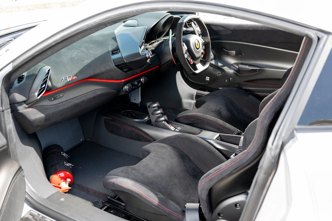 2020 Ferrari 488 Pista - Image 19 of 31
