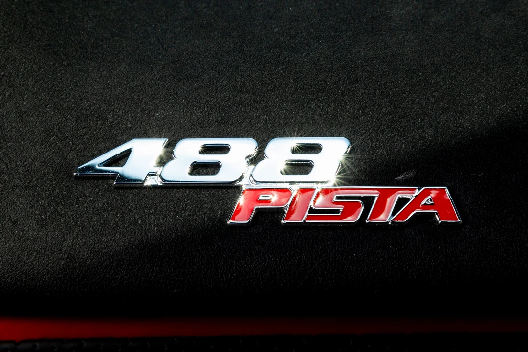 2020 Ferrari 488 Pista - Image 17 of 31