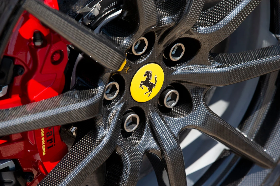 2020 Ferrari 488 Pista - Image 14 of 31