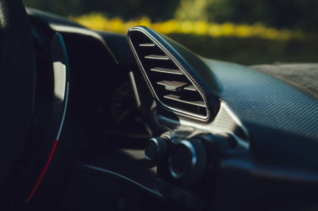 2020 Ferrari 488 Pista - Image 9 of 31