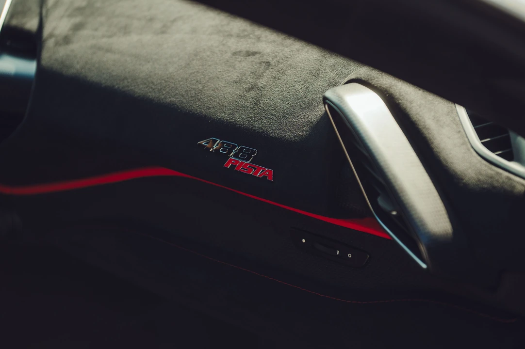 2020 Ferrari 488 Pista - Image 16 of 31