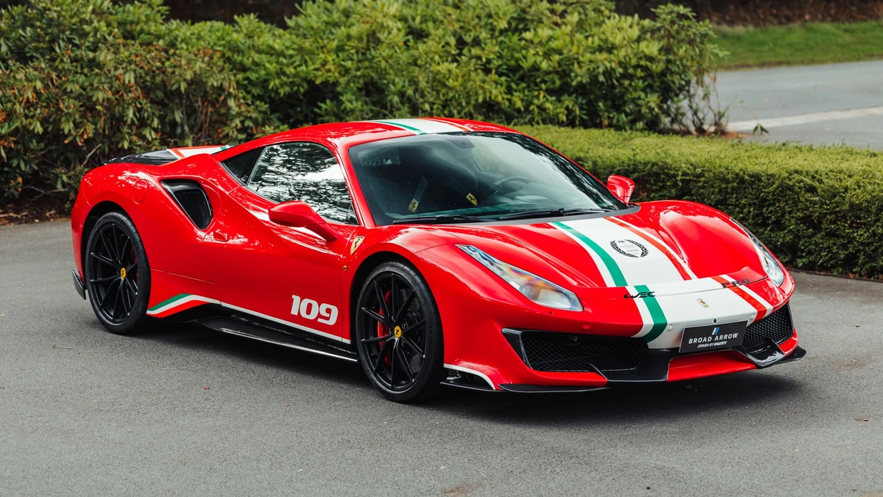 2020 Ferrari 488 Pista - Image 25 of 31