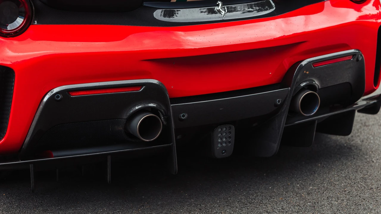 2020 Ferrari 488 Pista - Image 21 of 31