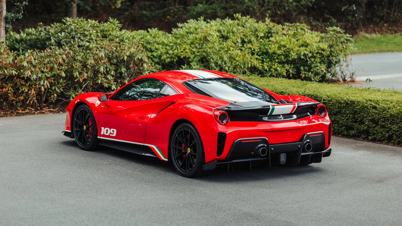2020 Ferrari 488 Pista - Image 22 of 31