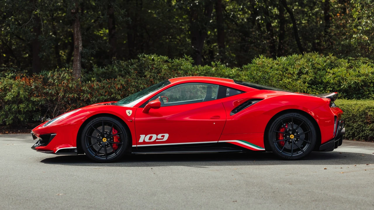 2020 Ferrari 488 Pista - Image 5 of 31