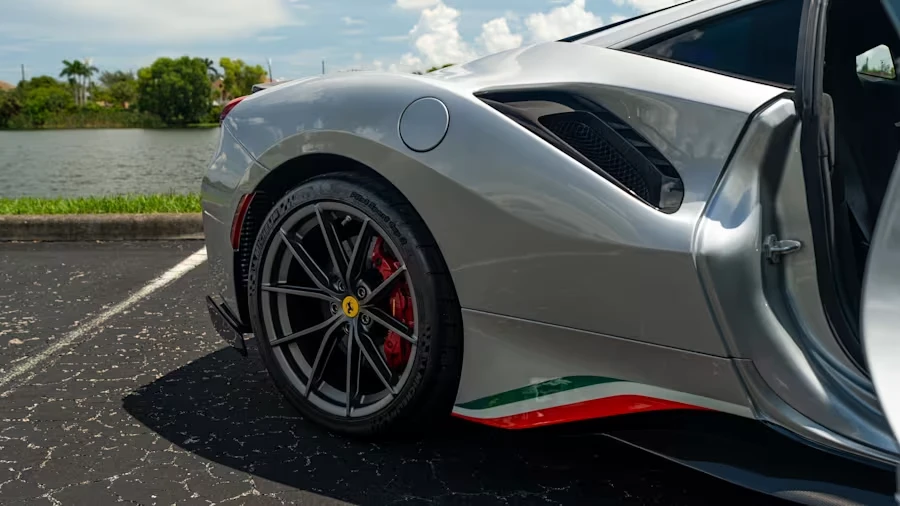 2020 Ferrari 488 Pista - Image 22 of 31