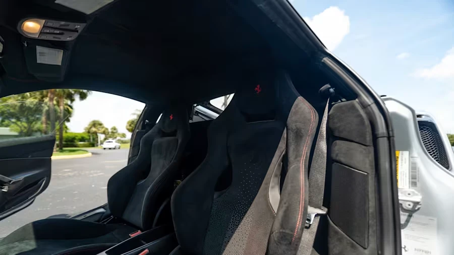 2020 Ferrari 488 Pista - Image 24 of 31