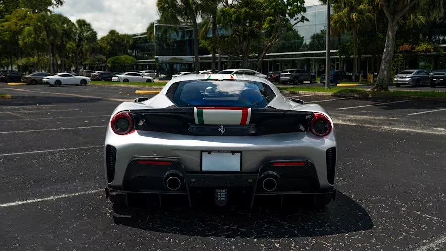 2020 Ferrari 488 Pista - Image 5 of 31