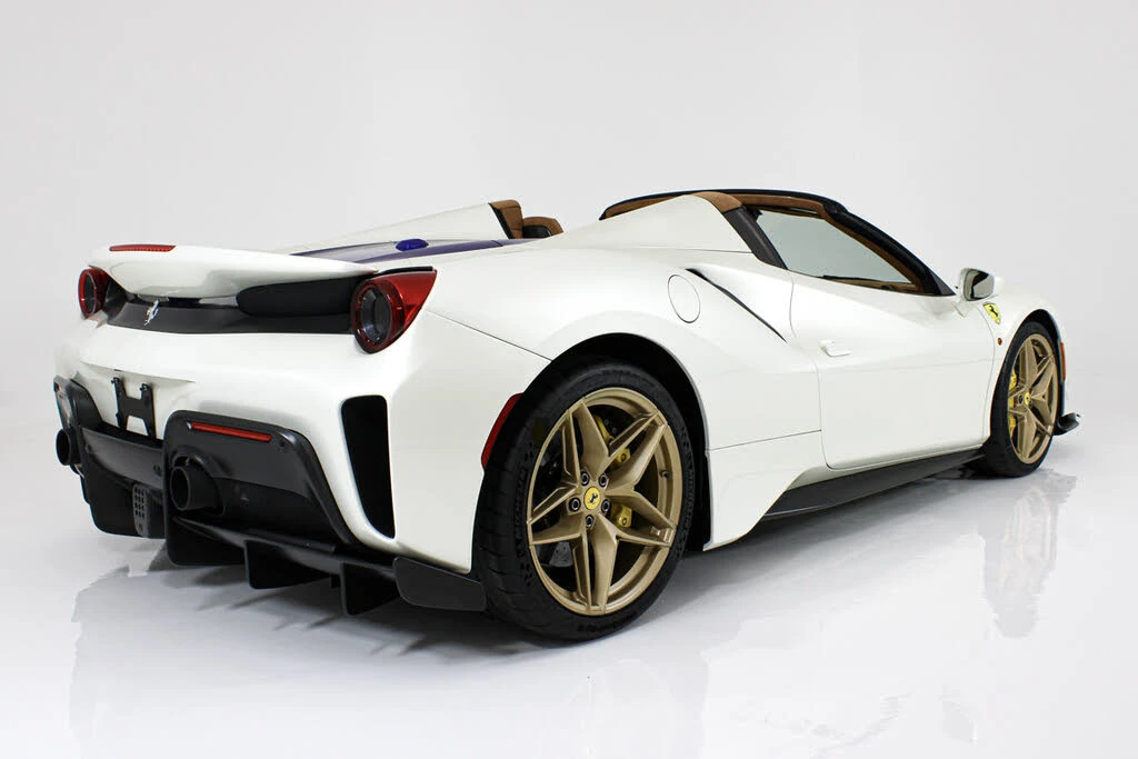 2020 Ferrari 488 Pista Spider - Image 5 of 31