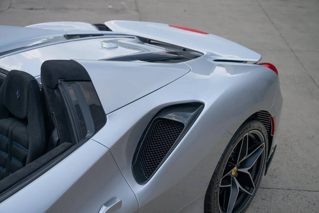 2020 Ferrari 488 Pista Spider - Image 20 of 31
