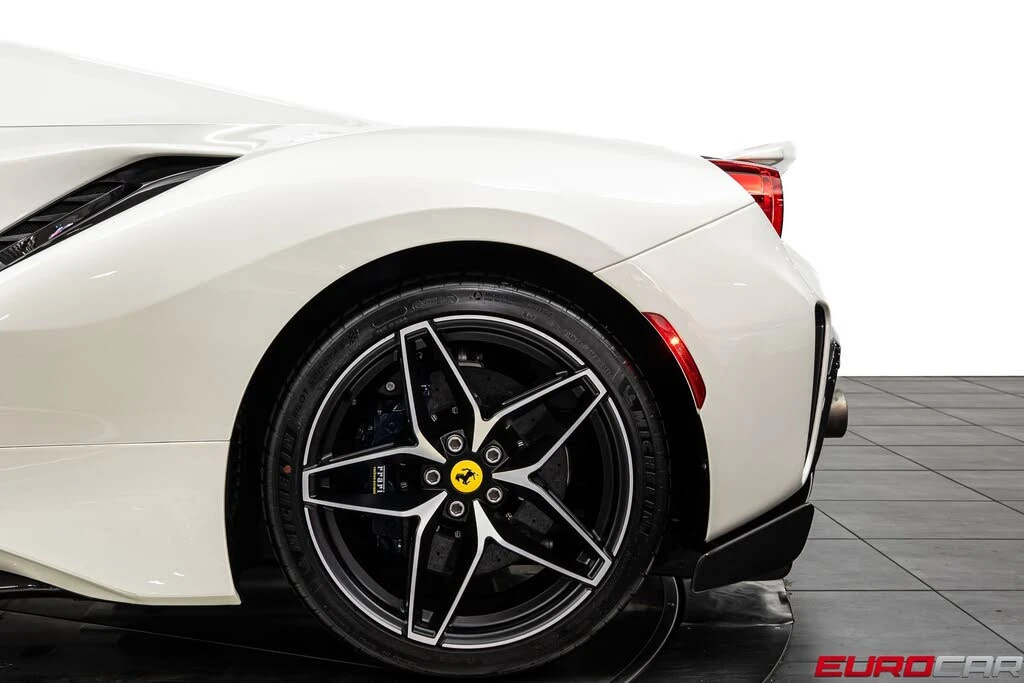 2020 Ferrari 488 Pista Spider - Image 28 of 31