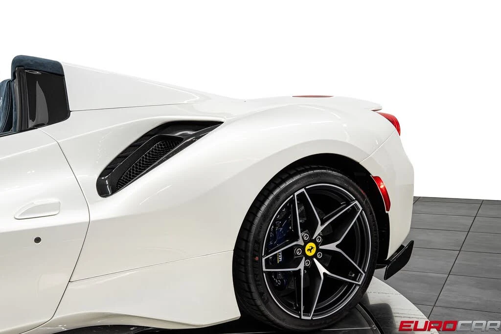 2020 Ferrari 488 Pista Spider - Image 27 of 31
