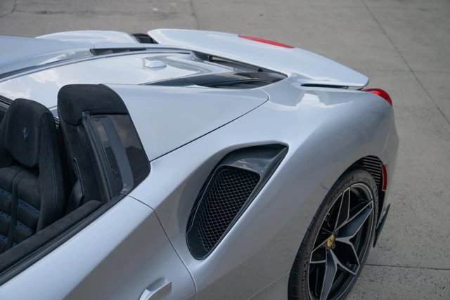 2020 Ferrari 488 Pista Spider - Image 20 of 31