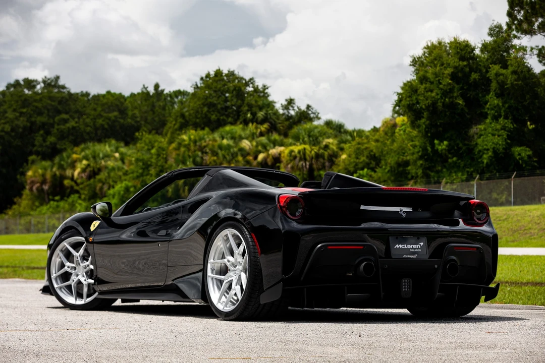2020 Ferrari 488 Pista Spider - Image 21 of 31