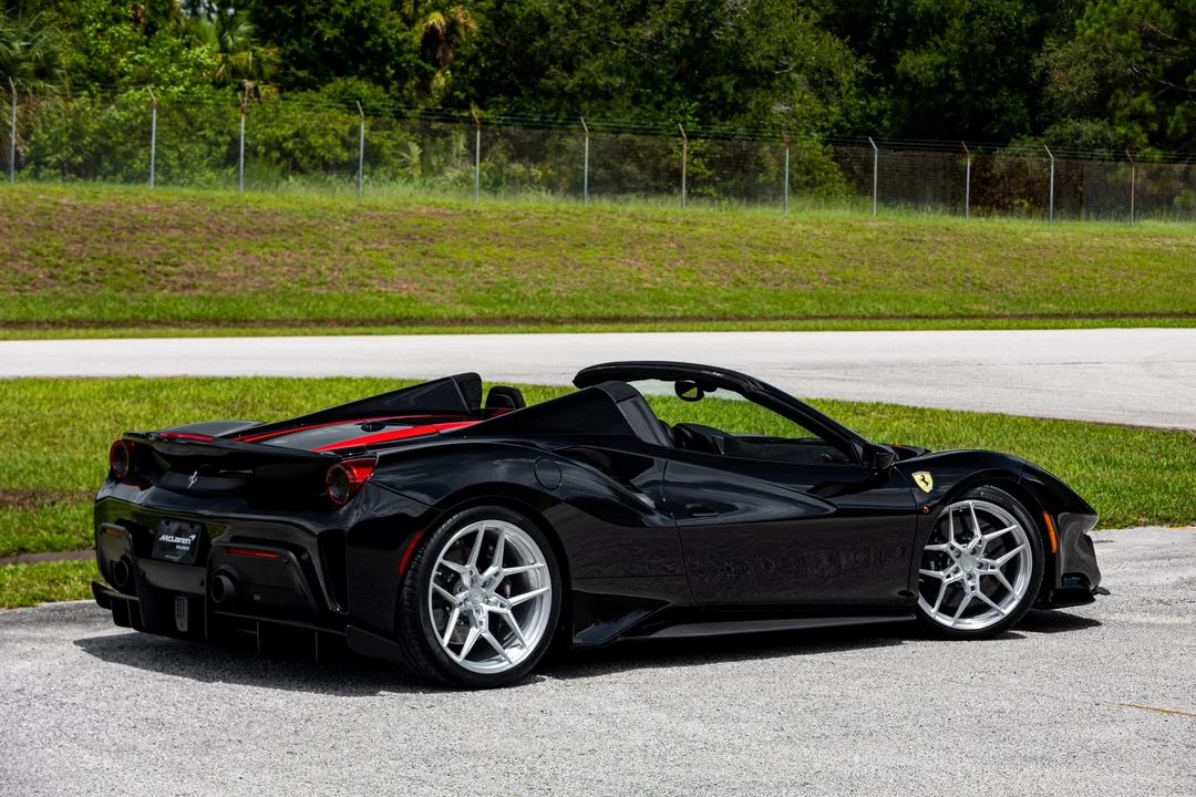 2020 Ferrari 488 Pista Spider - Image 27 of 31