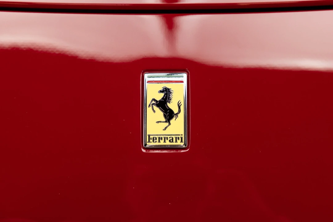 2020 Ferrari 488 Pista Spider - Image 25 of 31