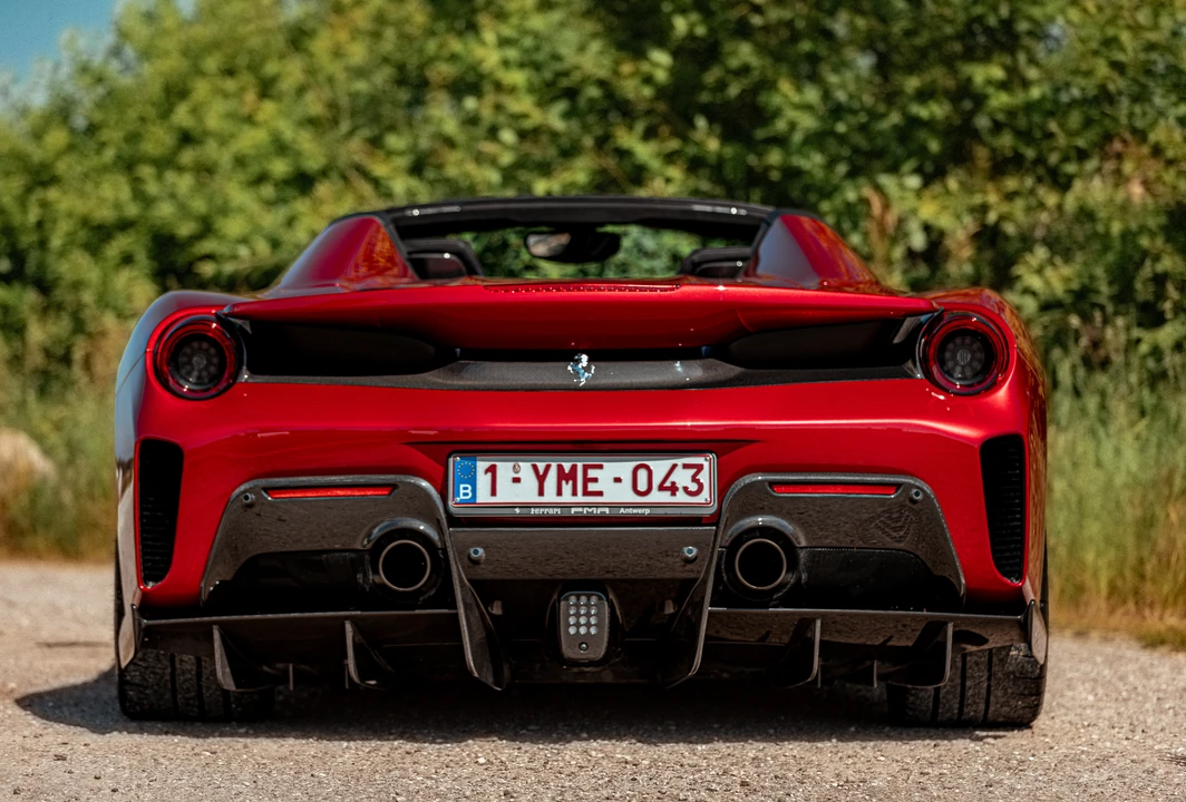 2020 Ferrari 488 Pista Spider - Image 5 of 31