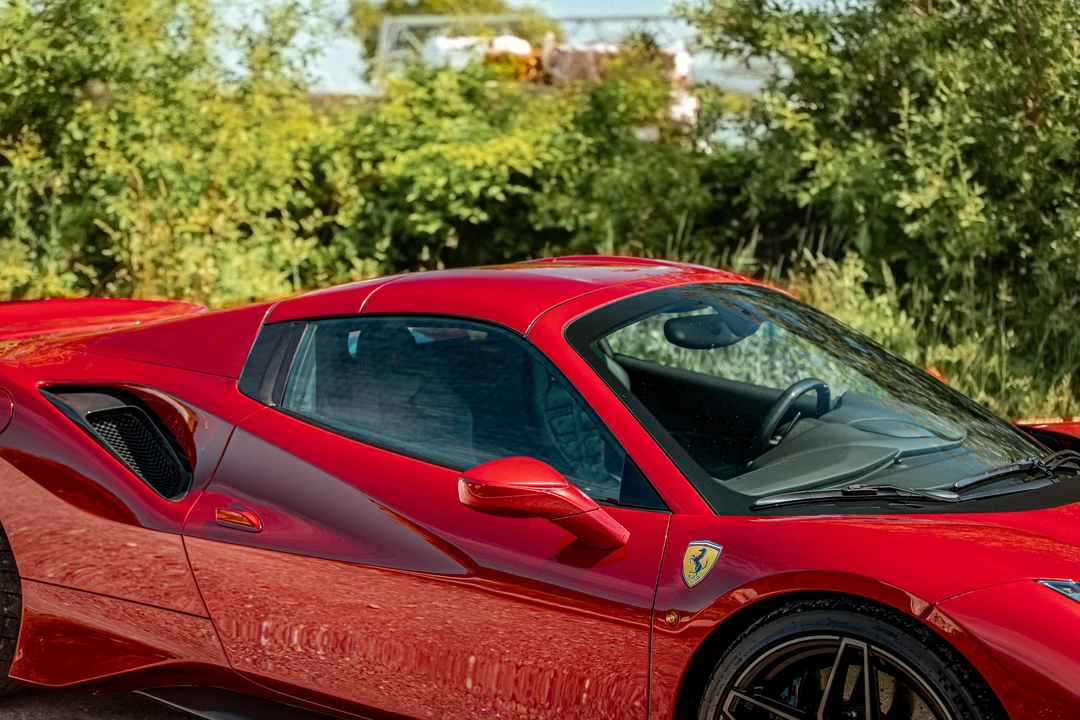 2020 Ferrari 488 Pista Spider - Image 20 of 31