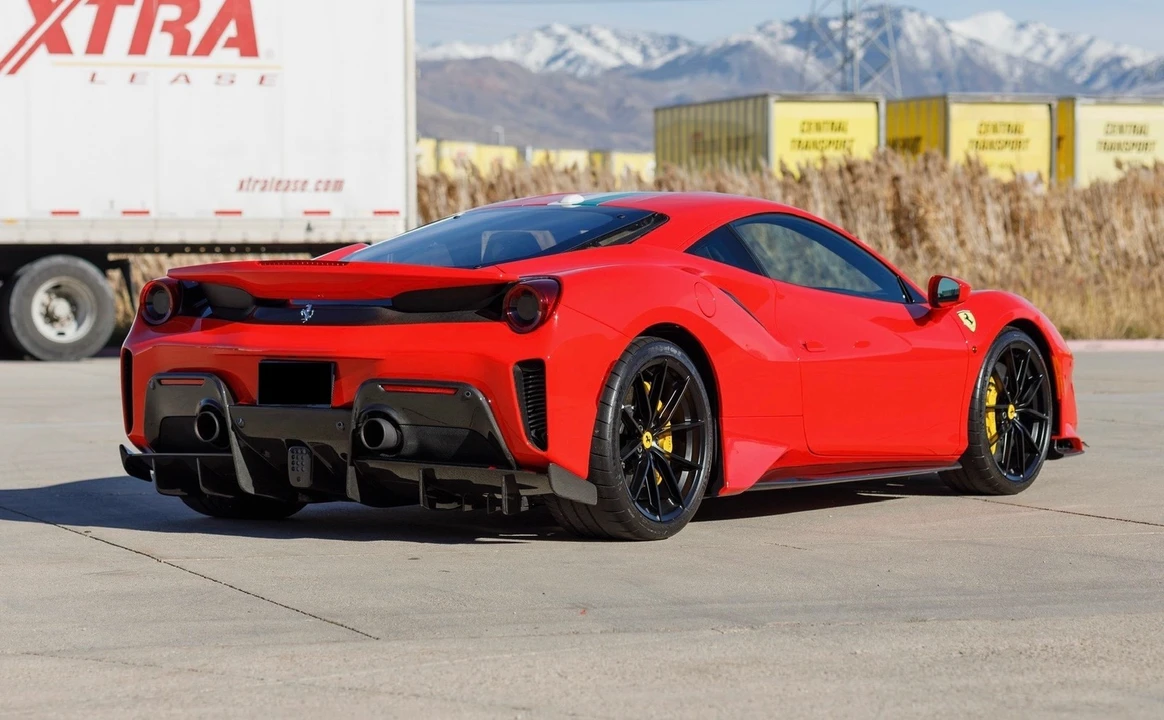 2020 Ferrari 488 Pista - Image 6 of 12