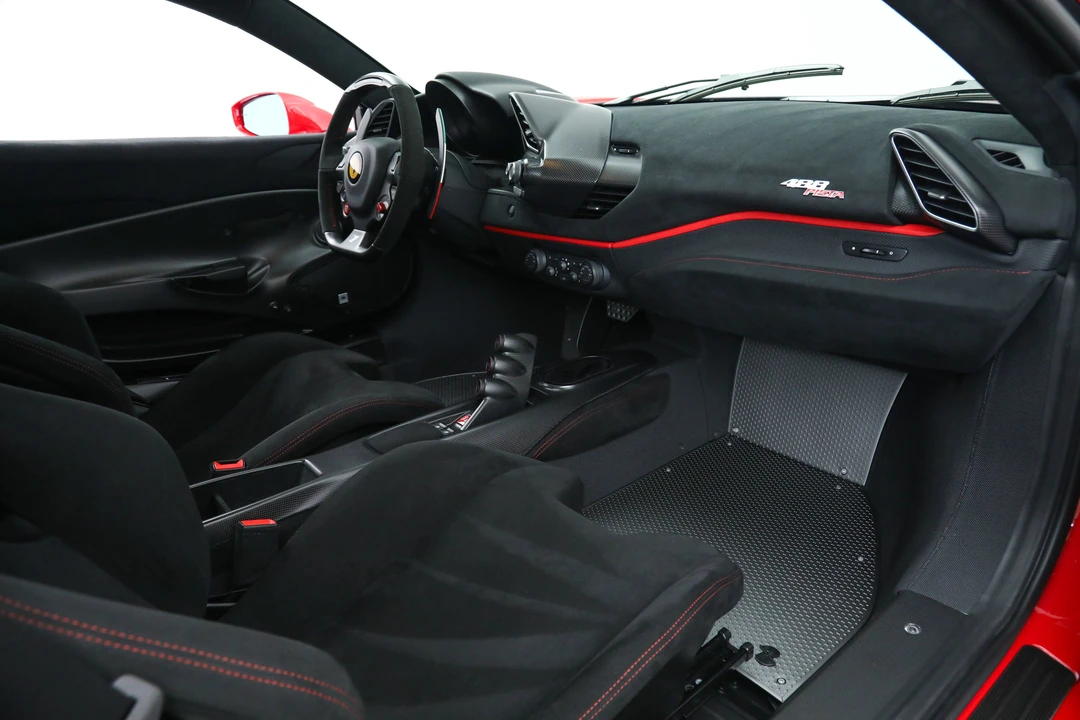 2020 Ferrari 488 Pista - Image 24 of 31