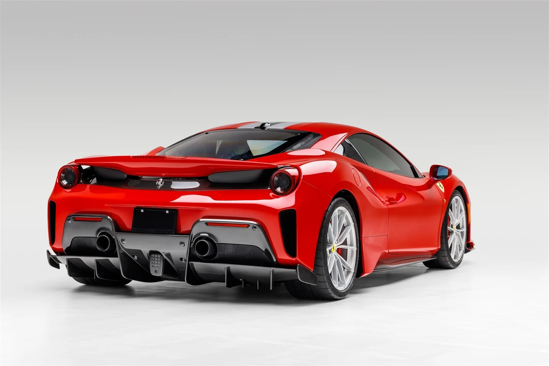 2020 Ferrari 488 Pista - Image 15 of 31