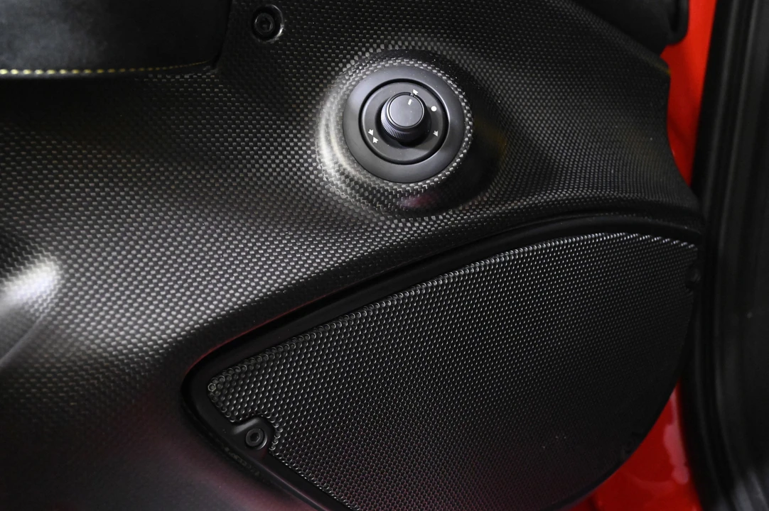 2020 Ferrari 488 Pista - Image 25 of 31