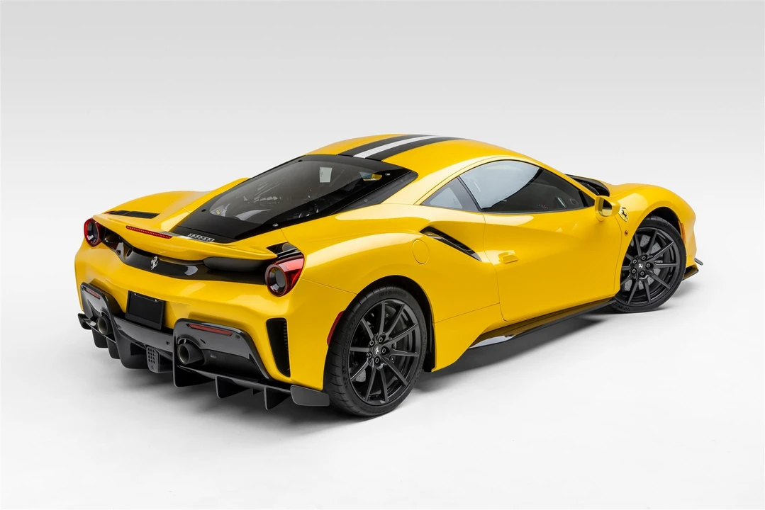 2020 Ferrari 488 Pista - Image 12 of 31