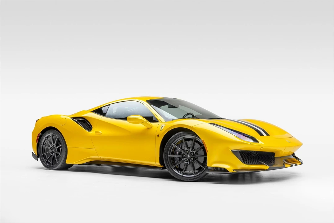 2020 Ferrari 488 Pista - Image 15 of 31