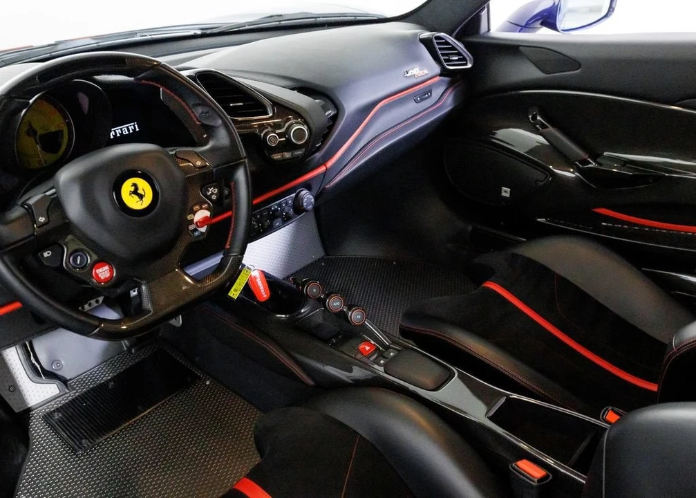 2020 Ferrari 488 Pista - Image 23 of 31