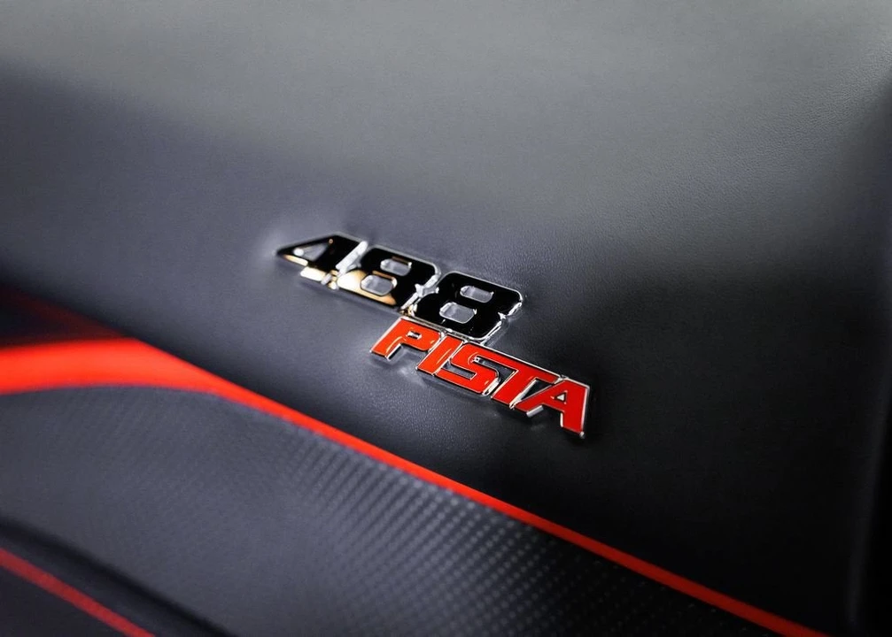 2020 Ferrari 488 Pista - Image 27 of 31