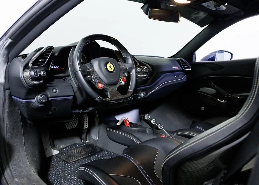 2020 Ferrari 488 Pista - Image 14 of 31