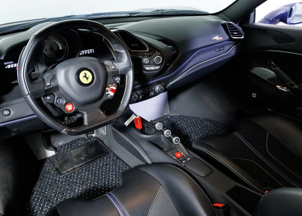 2020 Ferrari 488 Pista - Image 25 of 31
