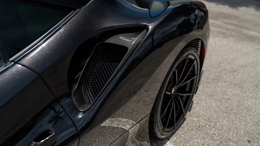 2020 Ferrari 488 Pista - Image 10 of 30