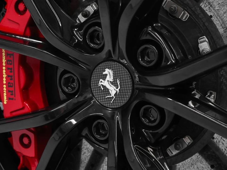 2020 Ferrari 488 Pista - Image 18 of 31