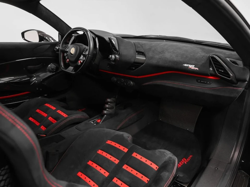 2020 Ferrari 488 Pista - Image 28 of 31