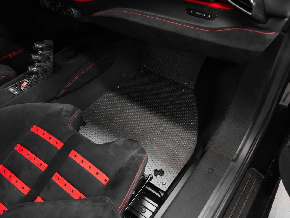2020 Ferrari 488 Pista - Image 30 of 31