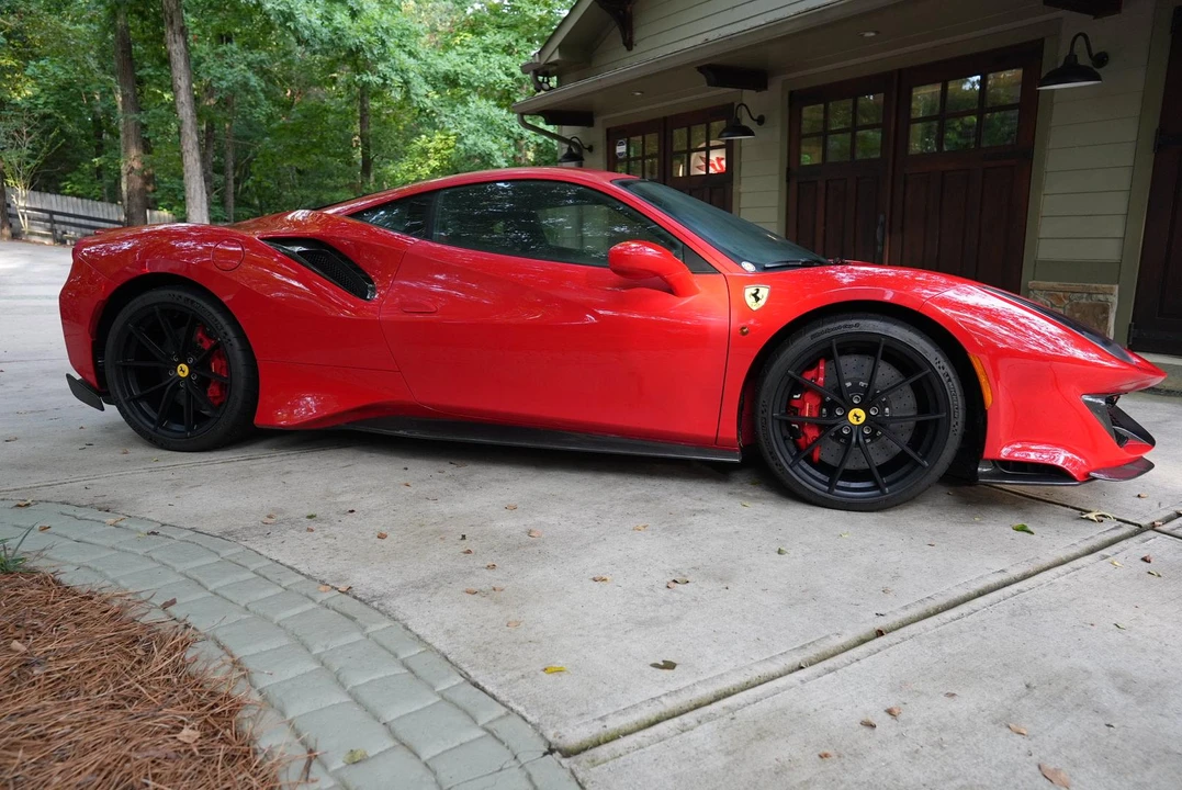 2020 Ferrari 488 Pista - Image 15 of 31