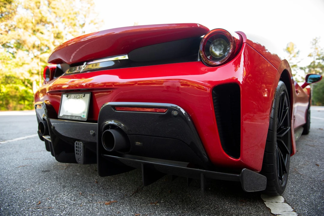 2020 Ferrari 488 Pista - Image 12 of 31