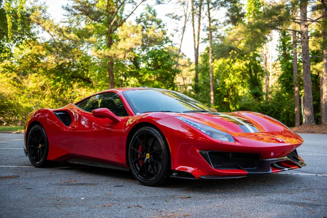 2020 Ferrari 488 Pista - Image 17 of 31