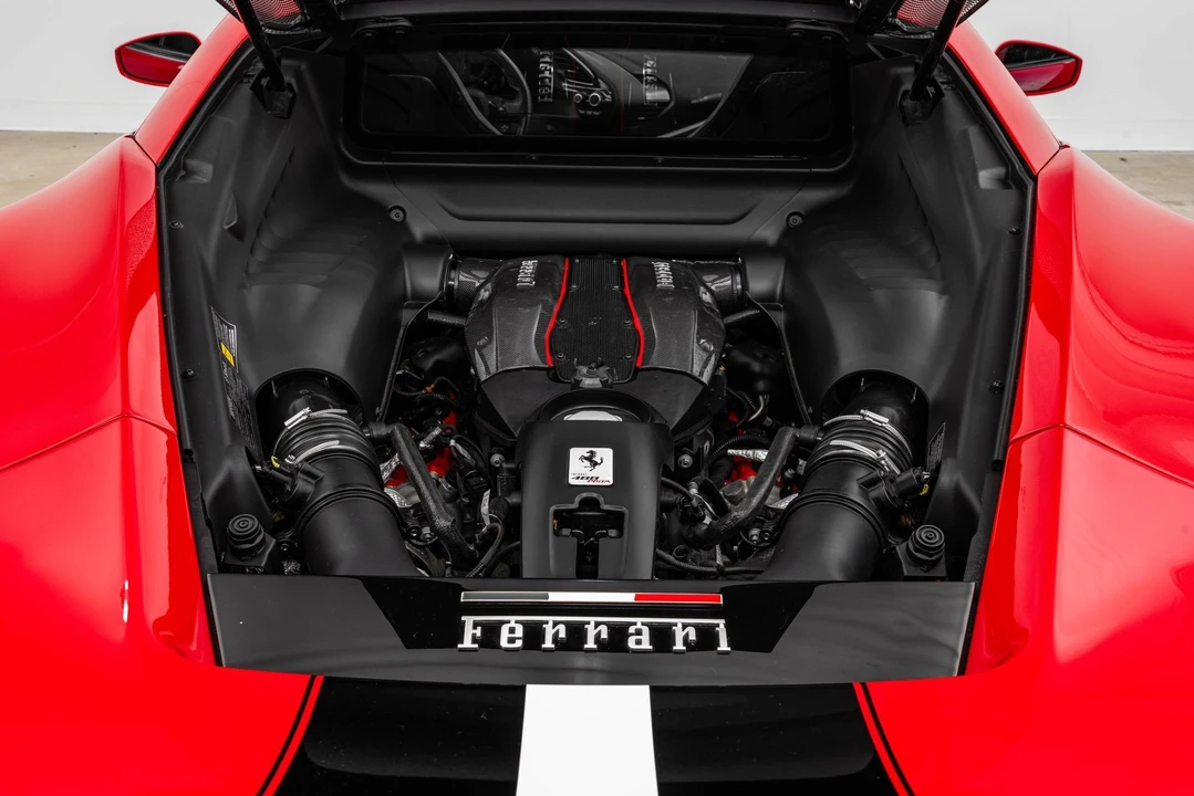 2020 Ferrari 488 Pista - Image 21 of 31