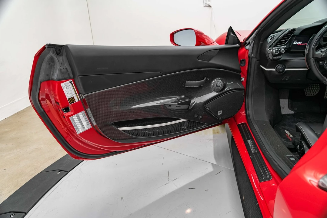 2020 Ferrari 488 Pista - Image 18 of 31