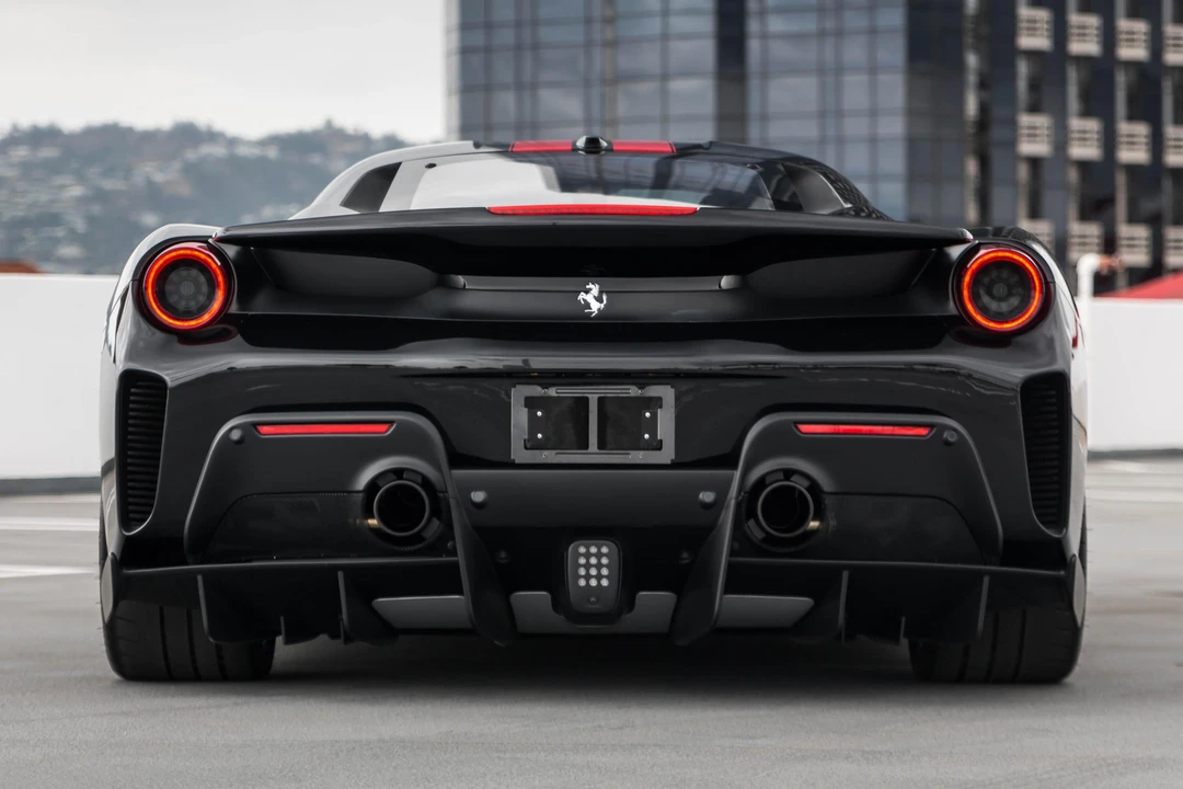 2020 Ferrari 488 Pista - Image 5 of 31