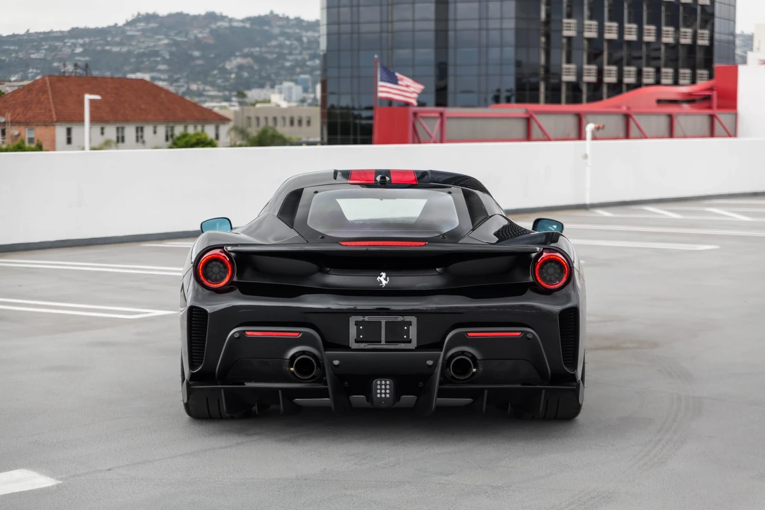 2020 Ferrari 488 Pista - Image 10 of 31