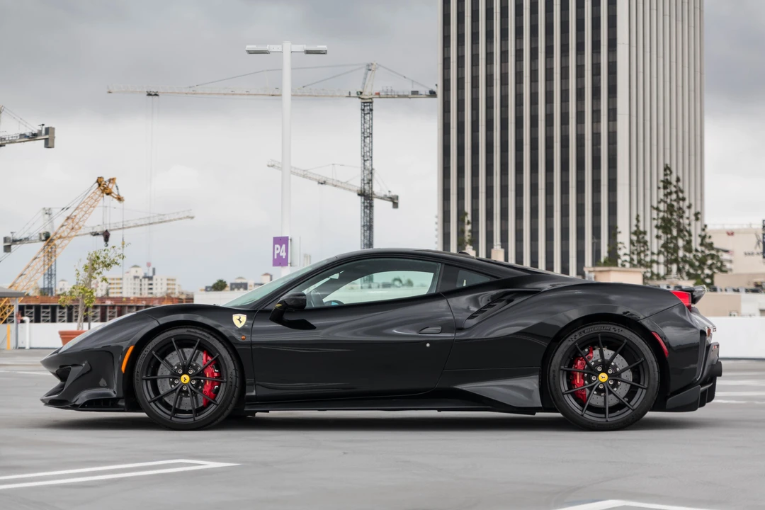 2020 Ferrari 488 Pista - Image 3 of 31