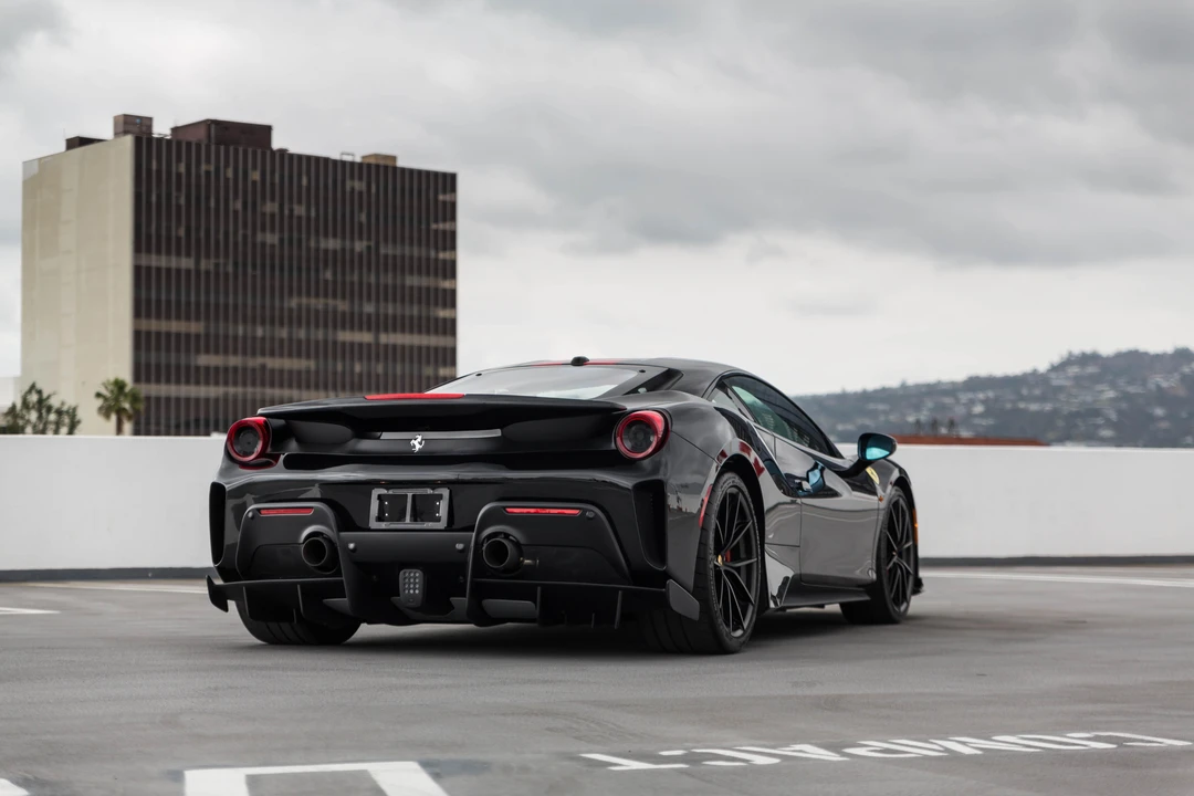 2020 Ferrari 488 Pista - Image 11 of 31