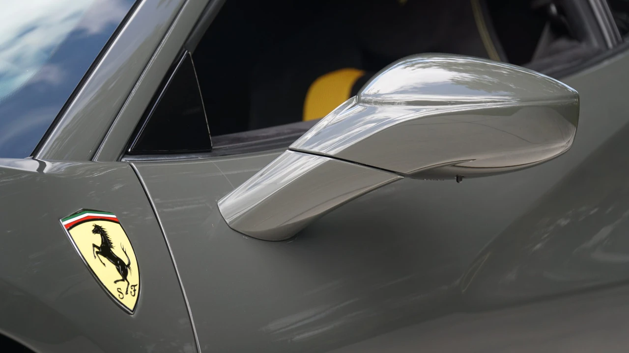 2020 Ferrari 488 Pista - Image 28 of 31